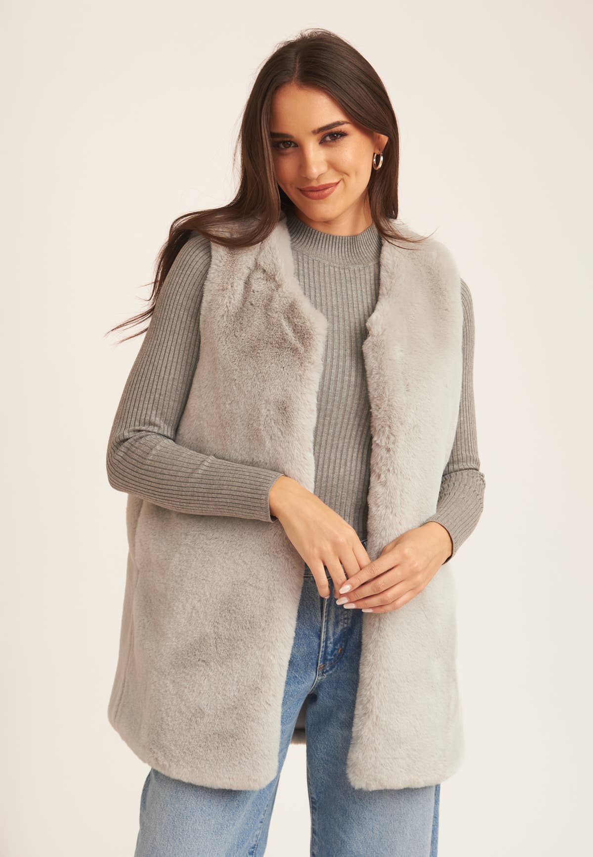 Silver No Cut Faux Gilet Fur Sleeveless Jacket – View 2 | Gini London