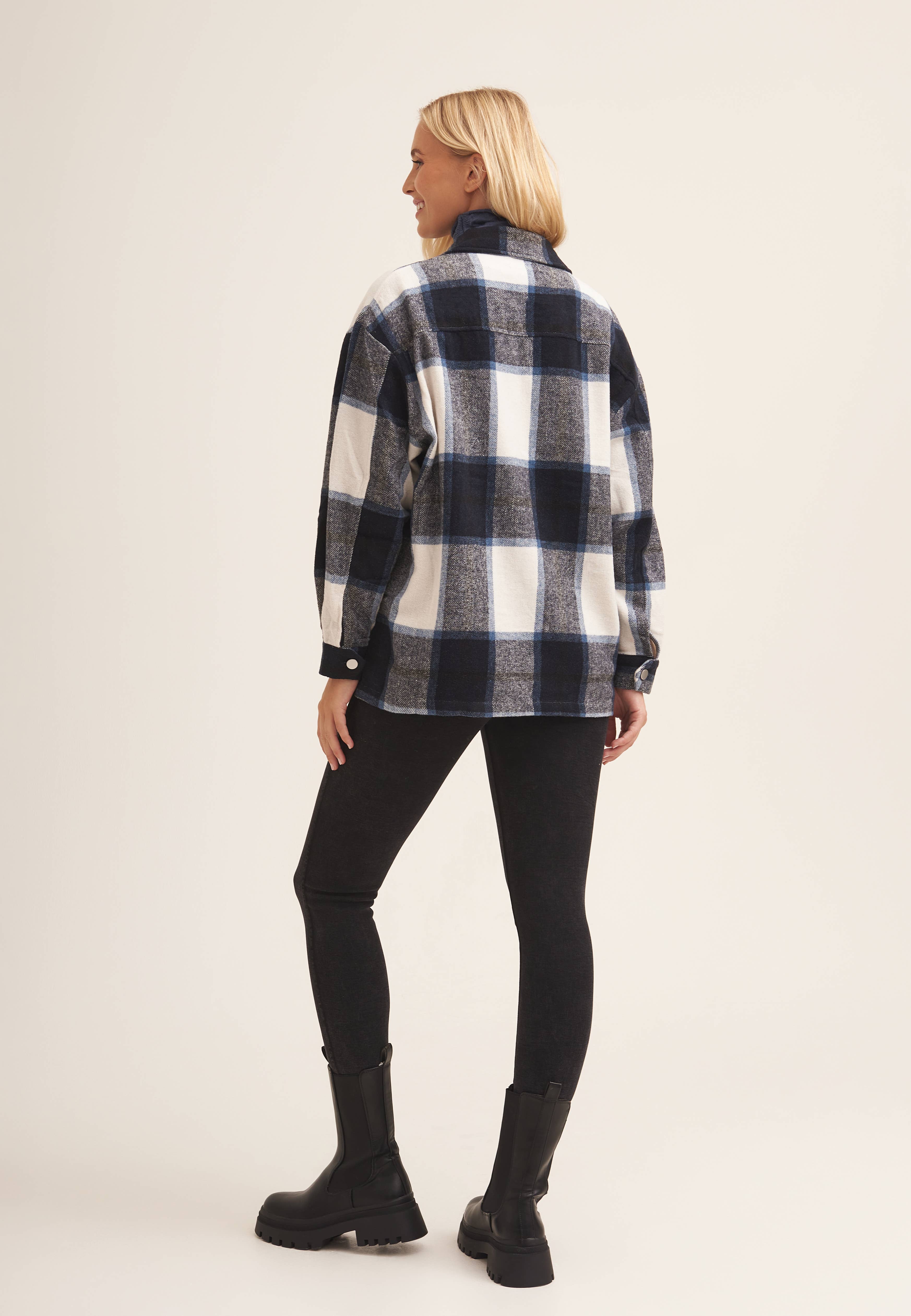 3748copy - Gini London 