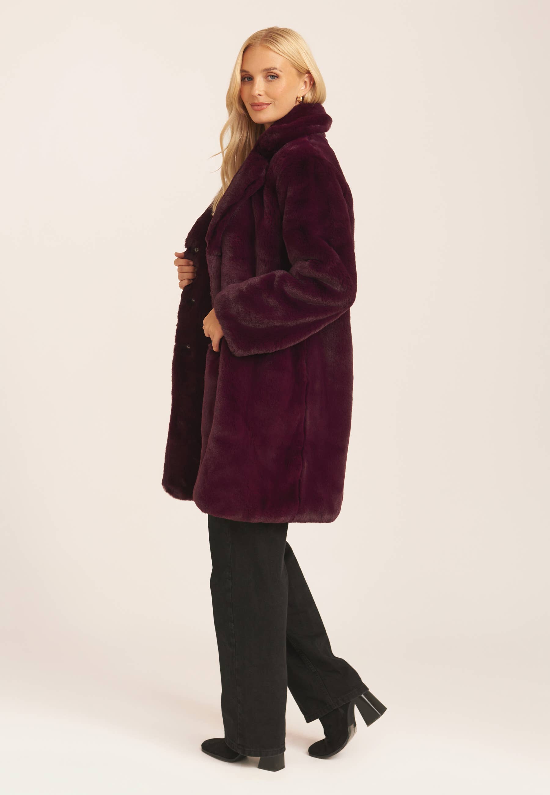 8863copy - Gini London 