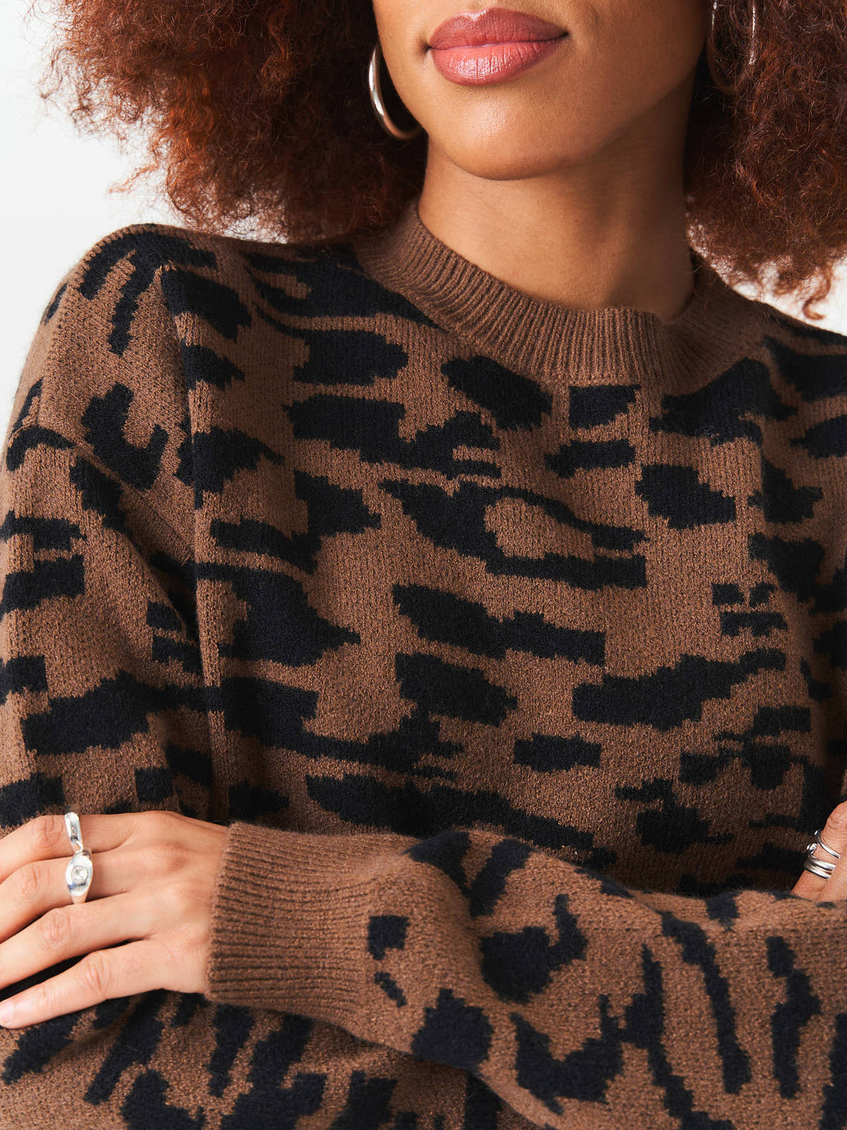 Chocolate Animal Print Crew Neck Knit Jumper – View 4 | Gini London