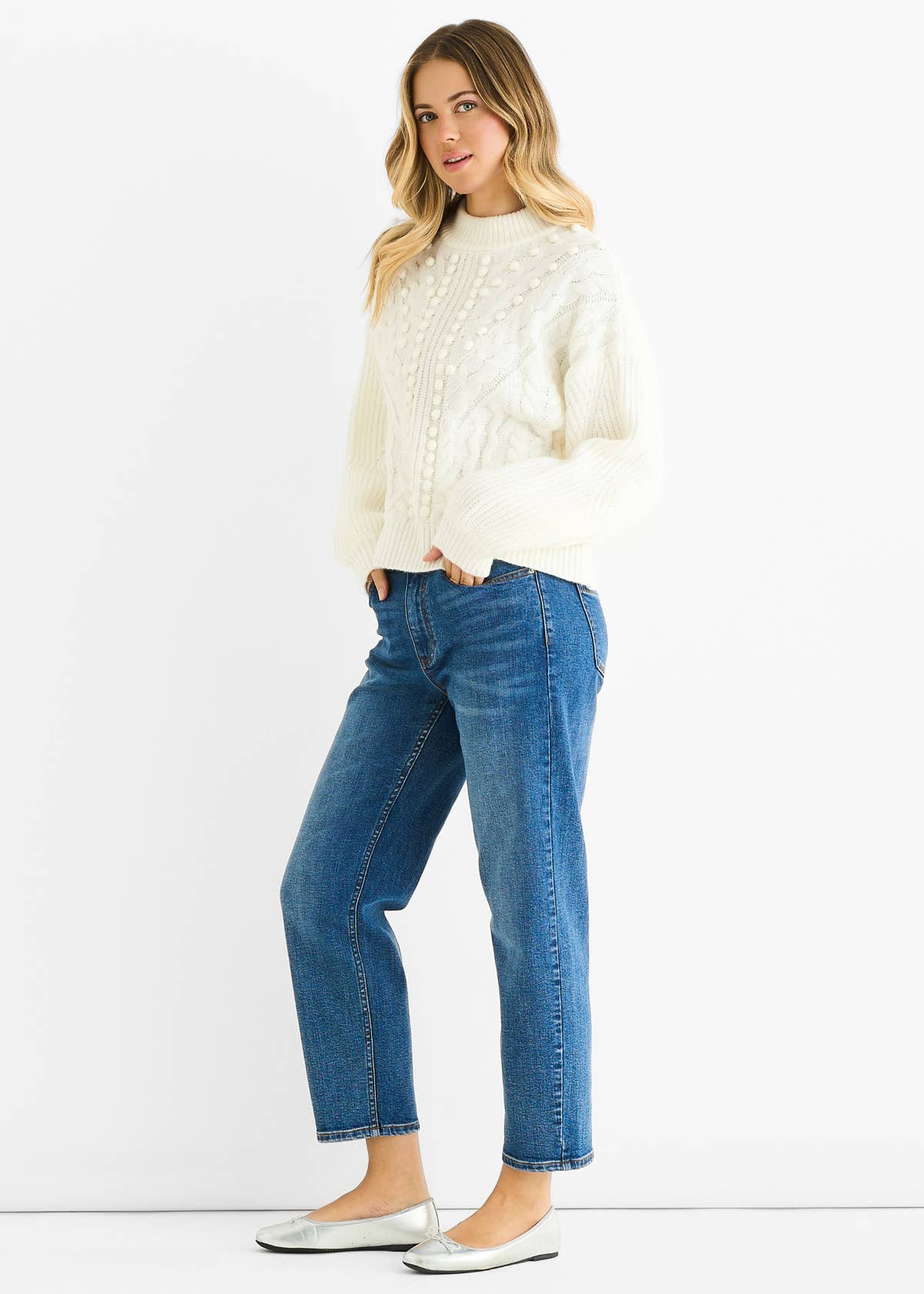 White Chunky Knit Oversized Jumper – View 4 | Gini London