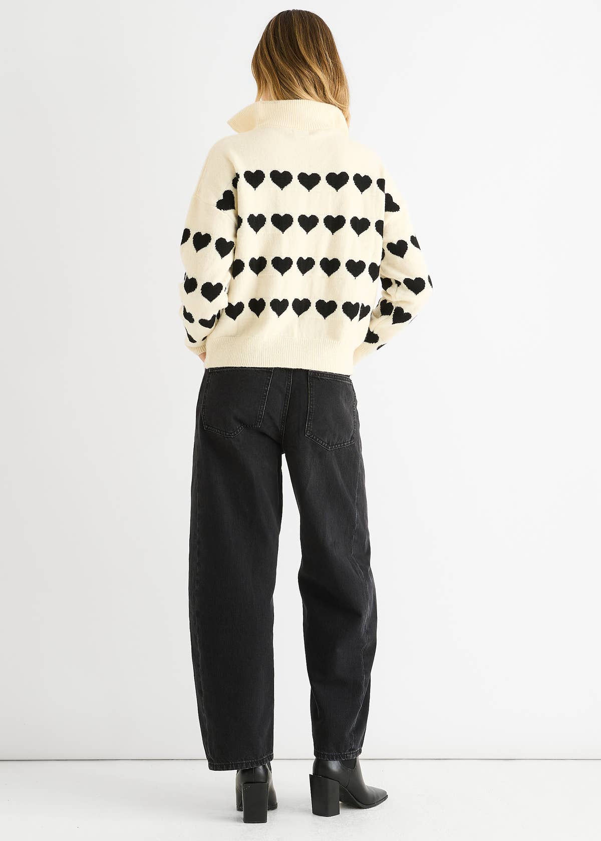 Cream Heart Zip Up Loose Fit Knit Jumper – View 6 | Gini London