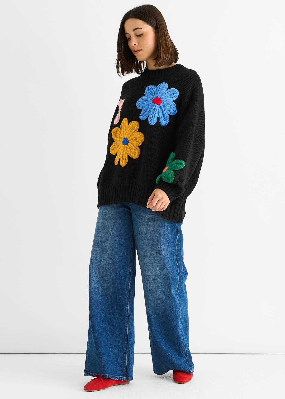 Black Floral Crochet Chunky Knit Oversized Jumper – View 7 | Gini London