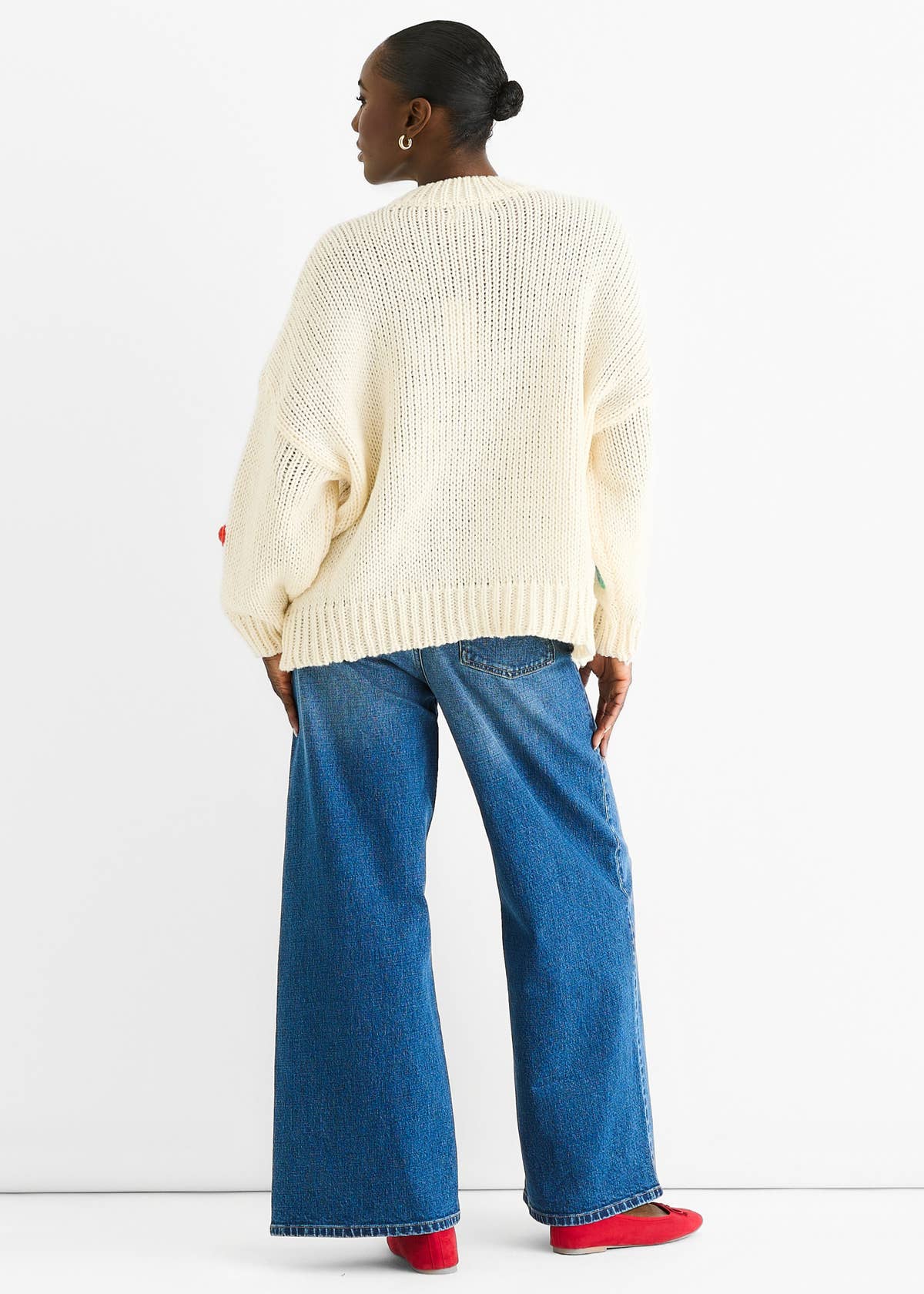Cream Floral Crochet Chunky Knit Oversized Jumper – View 4 | Gini London