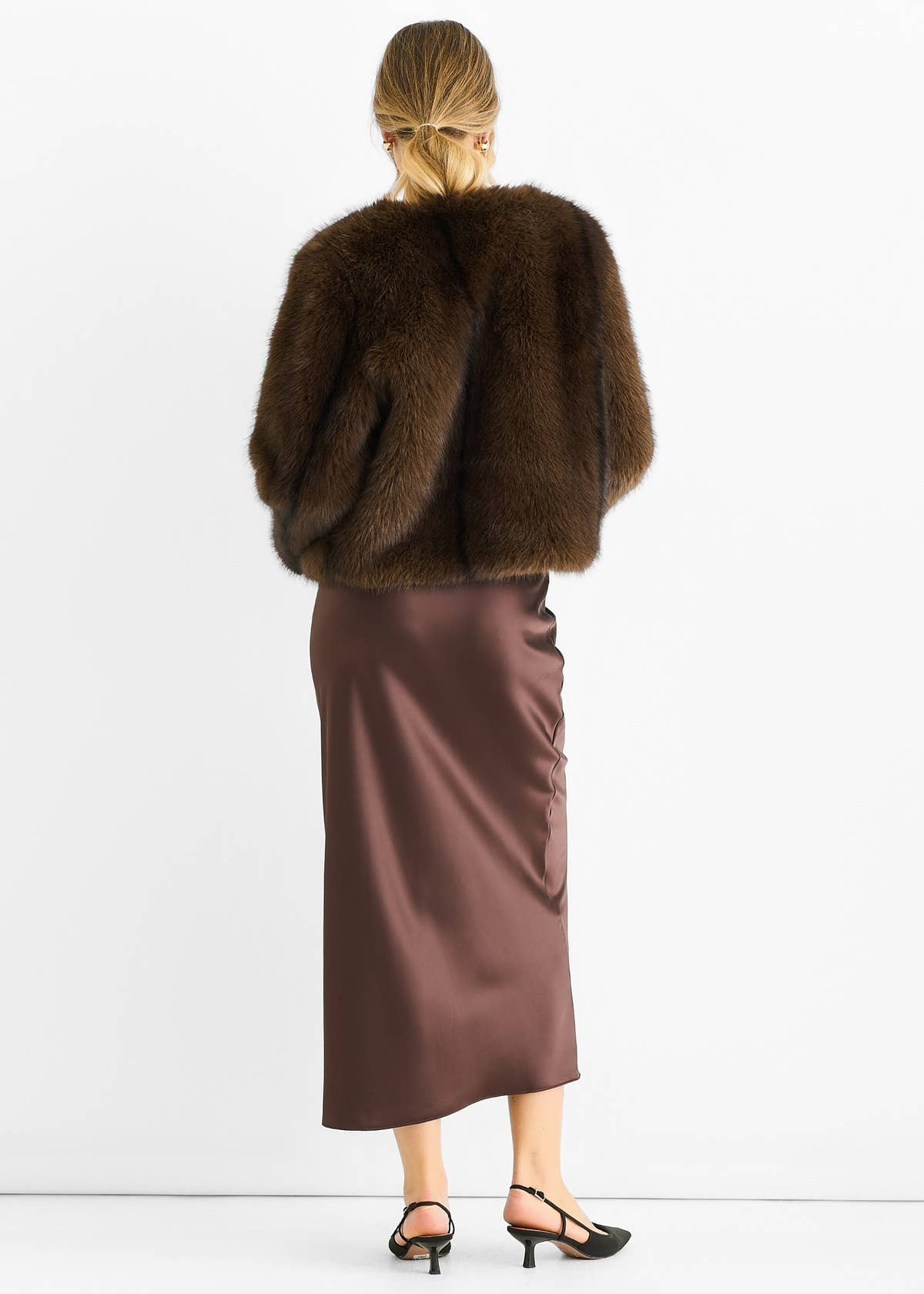 Coffee Round Neck Faux Fur Cropped Jacket – View 4 | Gini London