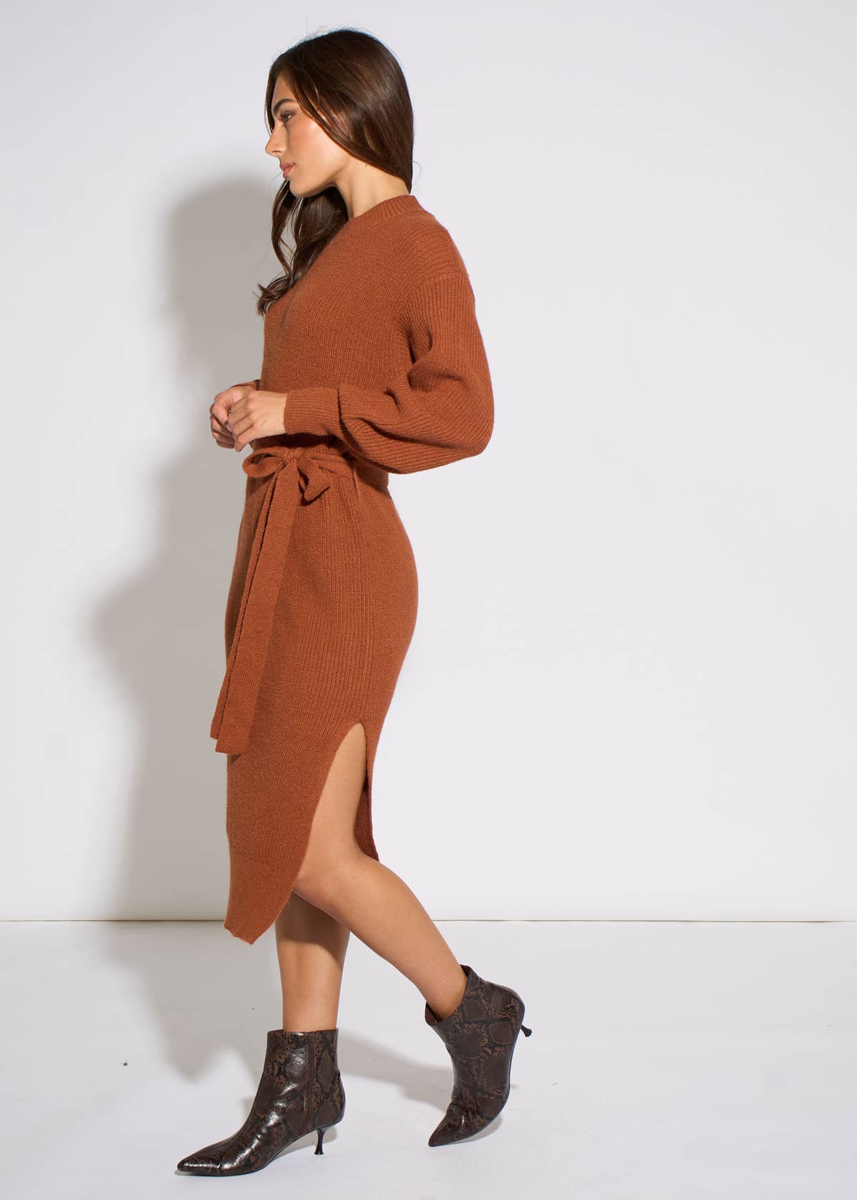 Tan Belted Knitted Long Sleeves Dress