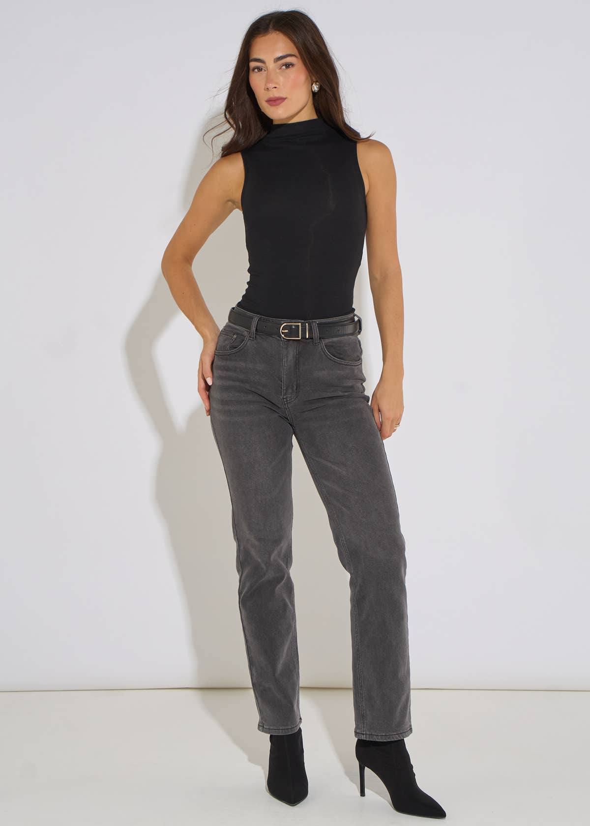 Grey Mid Rise Straight Leg Jeans– View 1 | Gini London