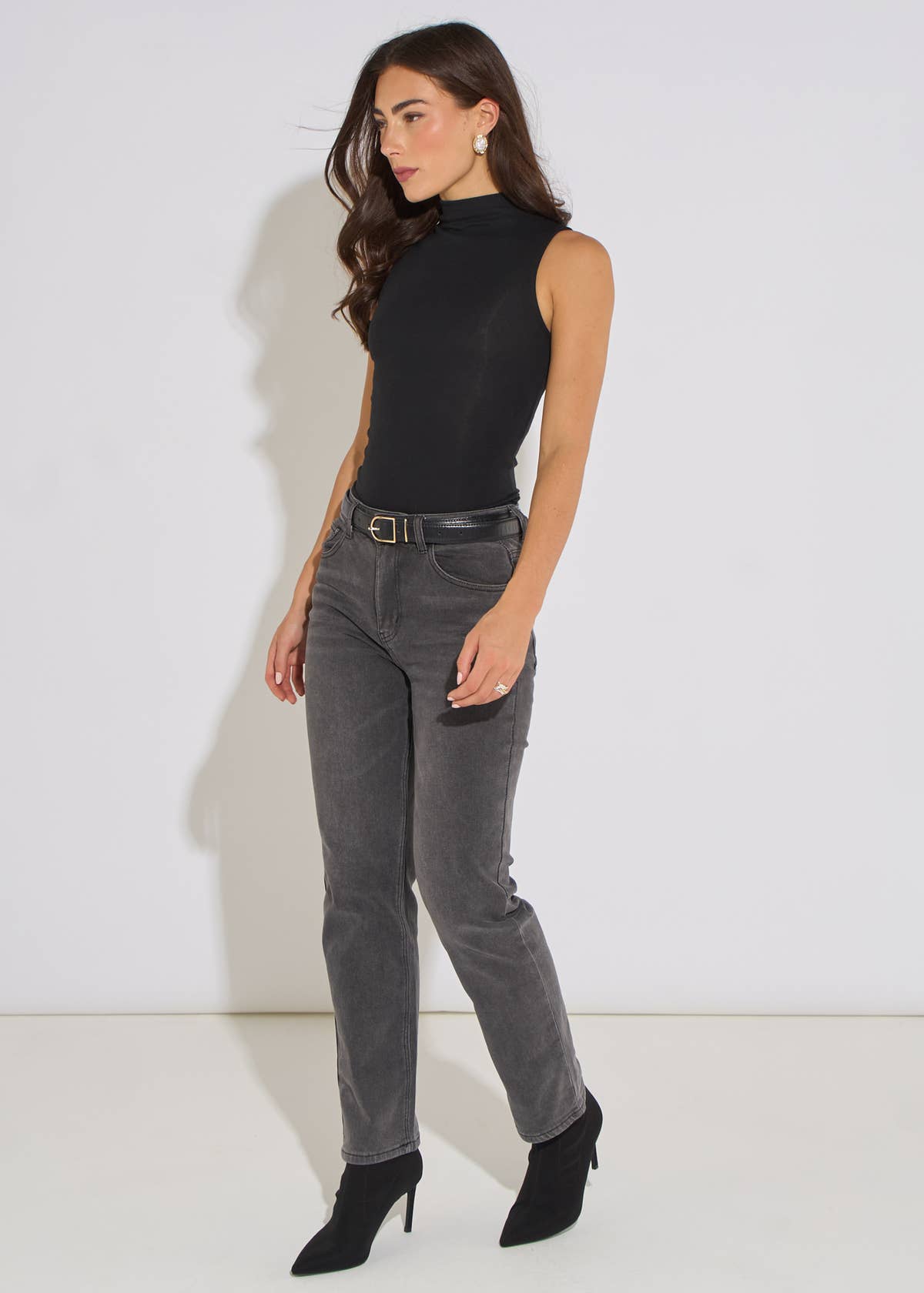 Grey Mid Rise Straight Leg Jeans– View 4 | Gini London