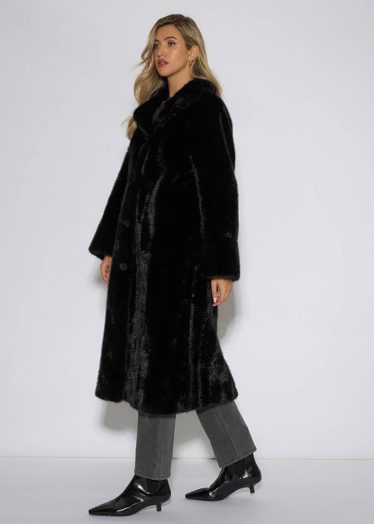 Black Two Tone Maxi Faux Fur Coat Jacket – View 4 | Gini London