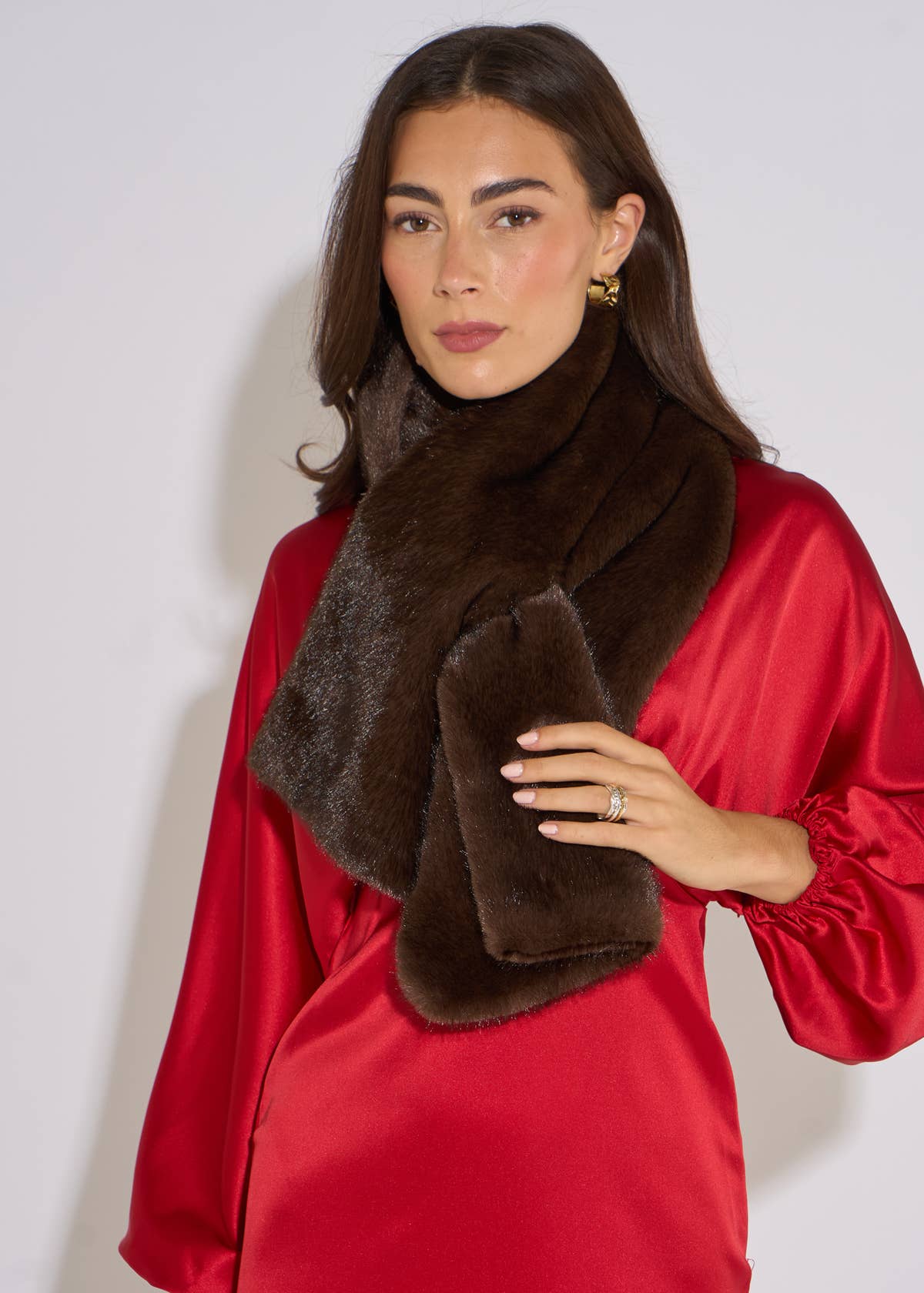Brown Faux Fur Stole– View 1 | Gini London
