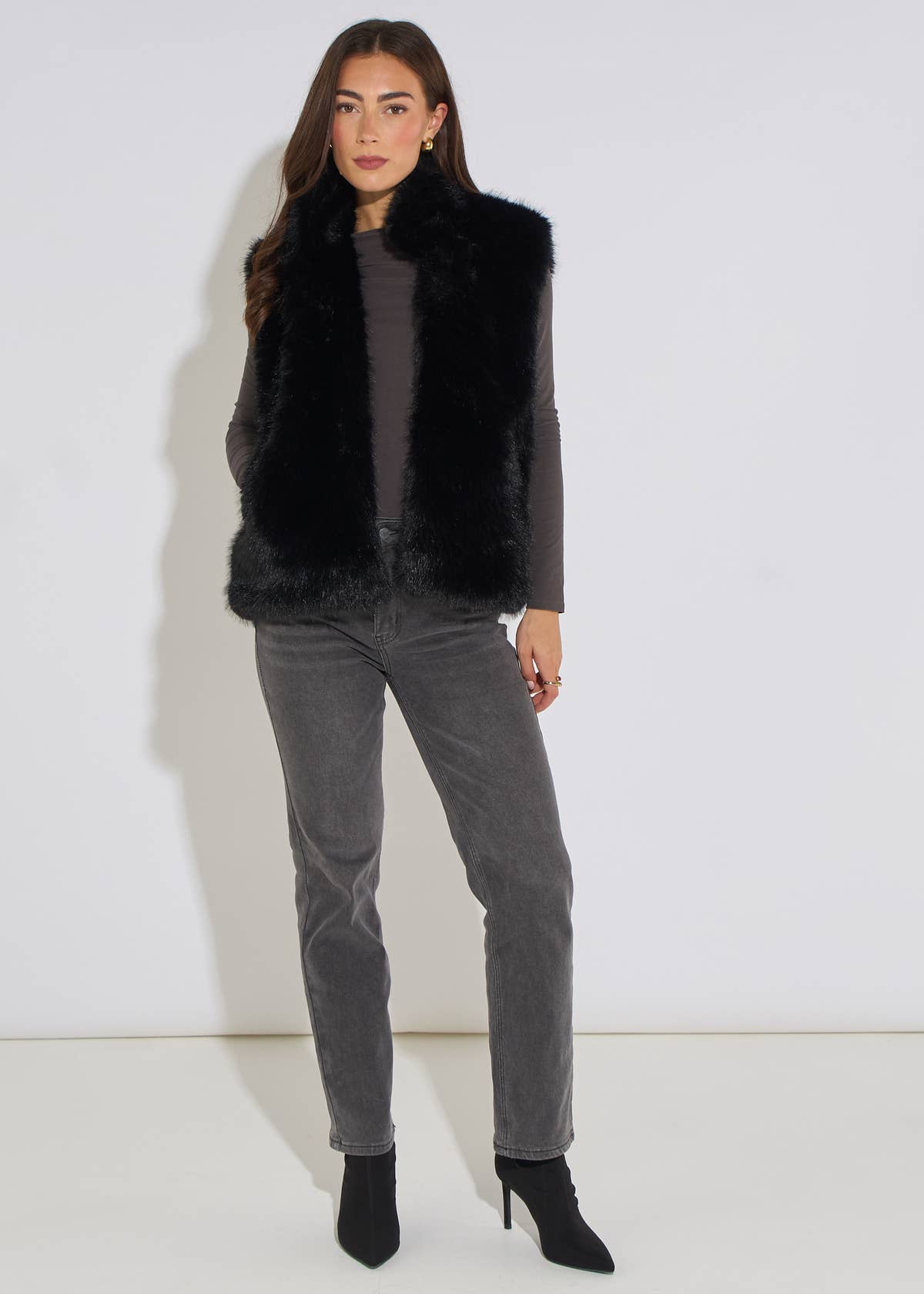 Black Boxy Faux Fur Gilet