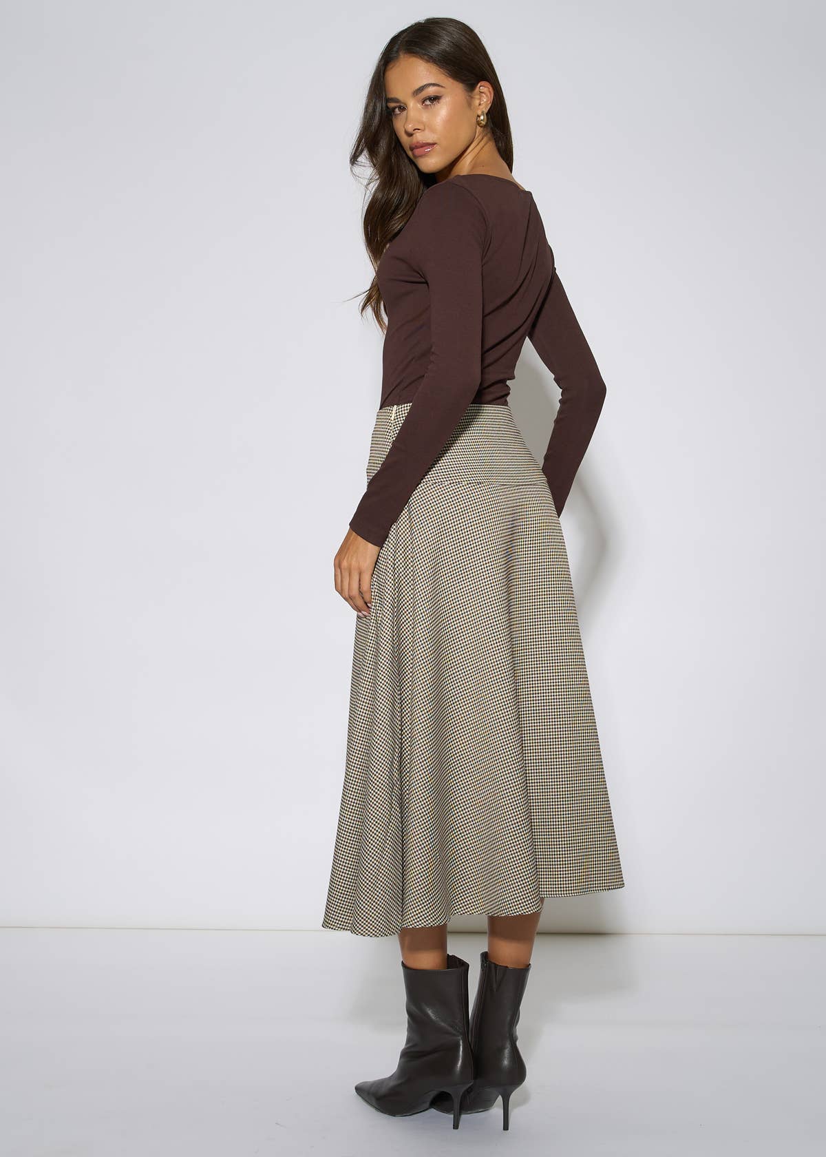 Brown Dog Tooth A Line Midi Skirt – View 2 | Gini London