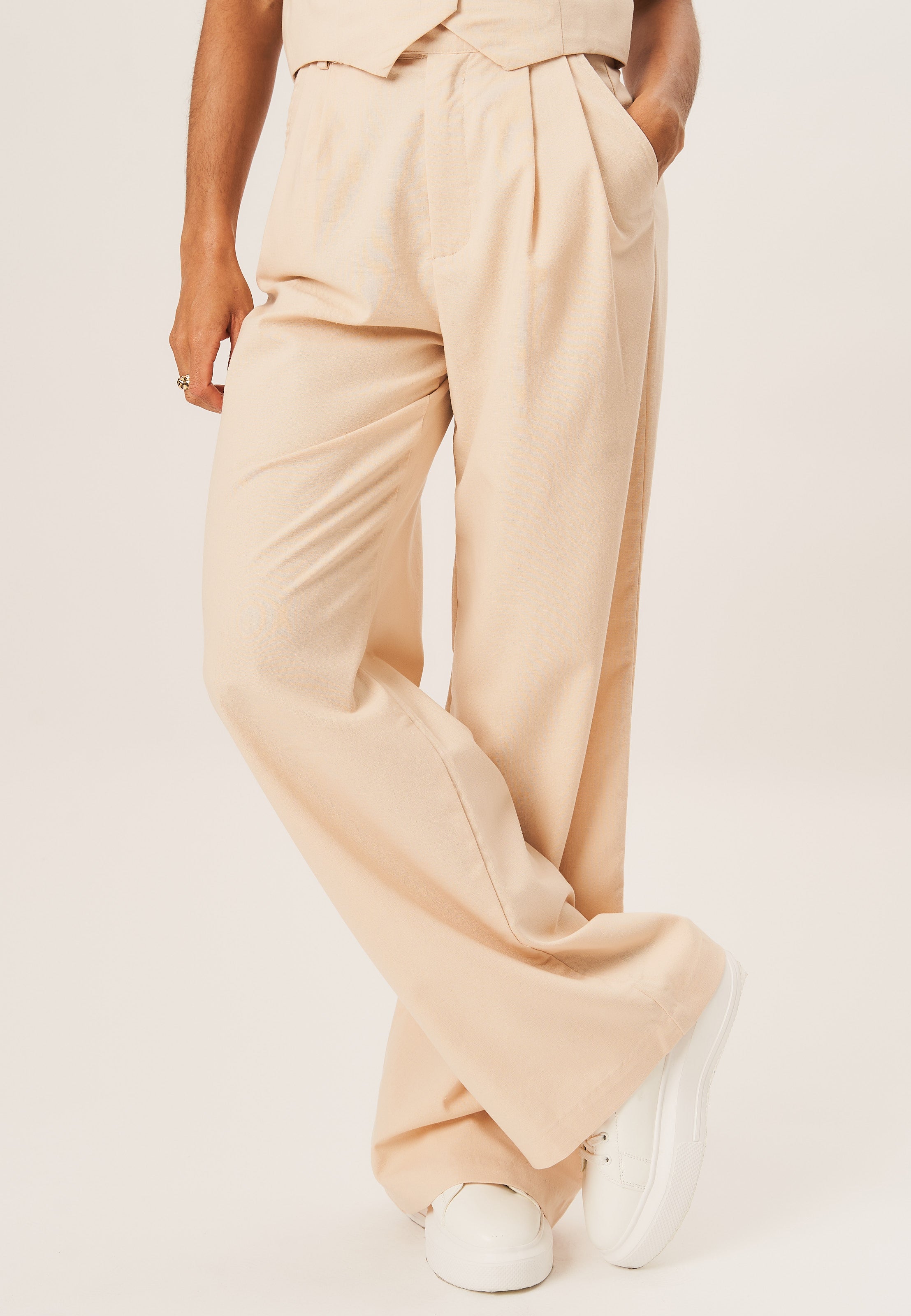 GL953.BEIGE.CROP.jpg