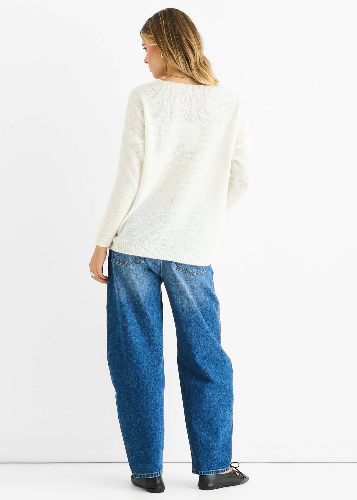 White Contrast Flower Pattern Knit Jumper